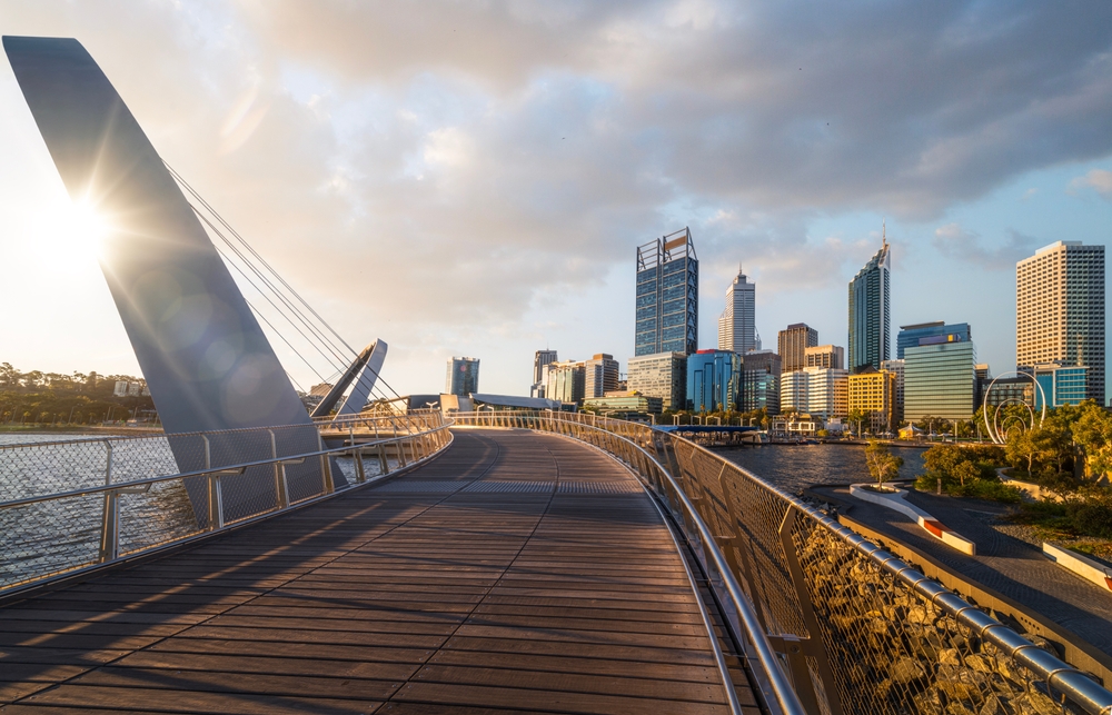 Cremated Remains Courier Services in Australia to Europe